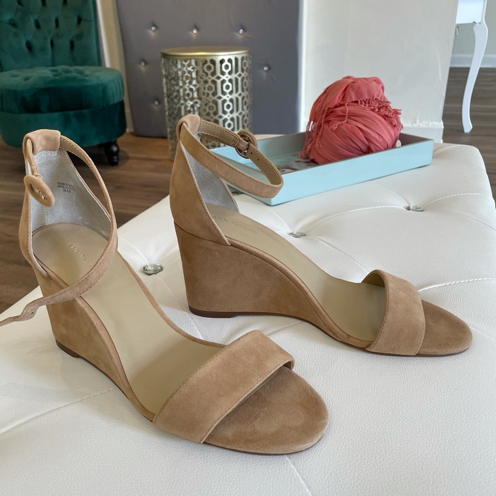 Ann Taylor Brett wedge sandals